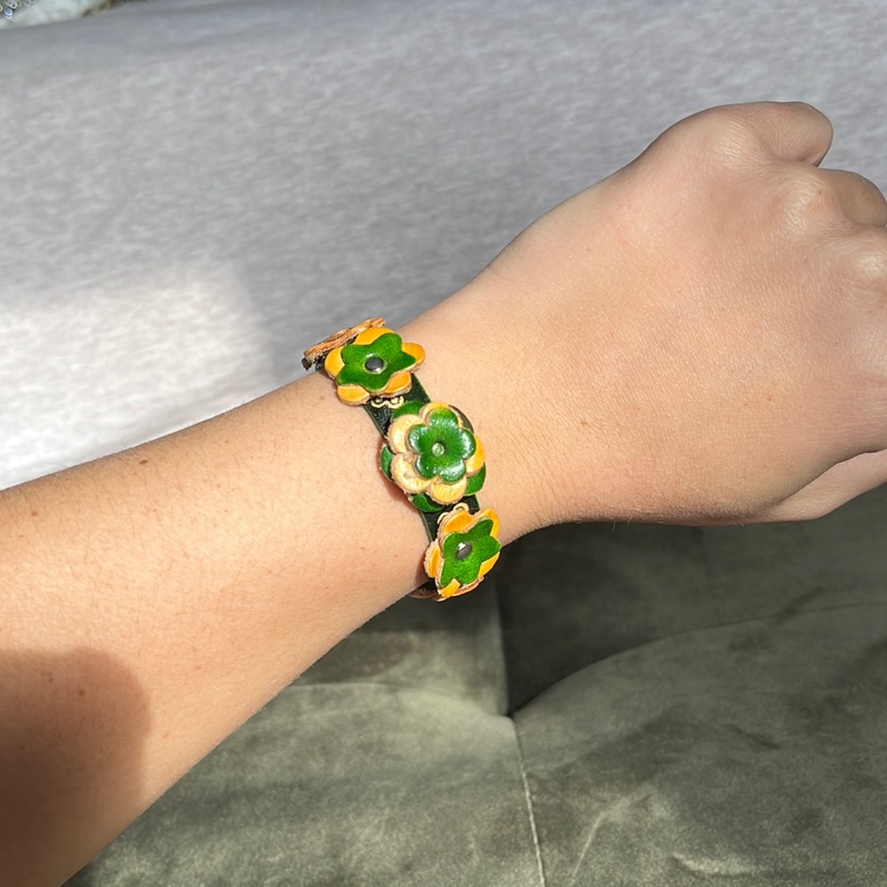 Real leather floral bracelet